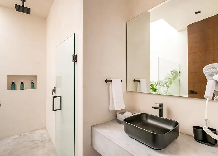 5-bedroom Private House With Pool In Villa