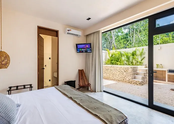 Villa 5-bedroom Private House With Pool In