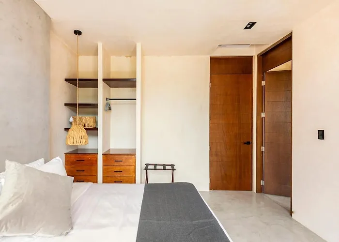 5-bedroom Private House With Pool In Villa