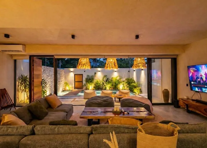 Villa 5-bedroom Private House With Pool In