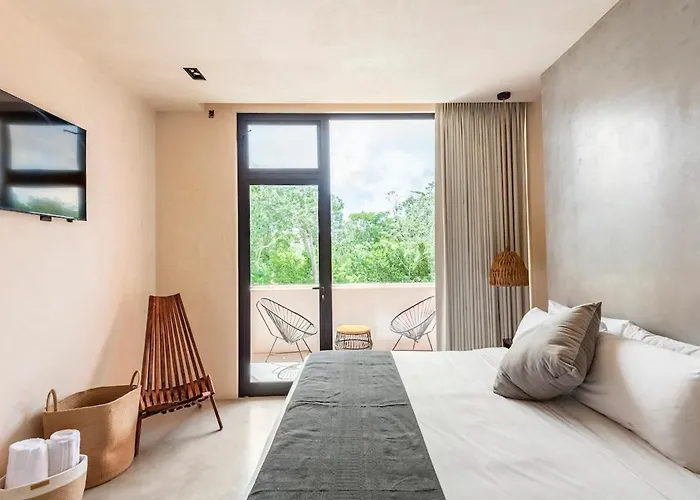 5-bedroom Private House With Pool In Villa *