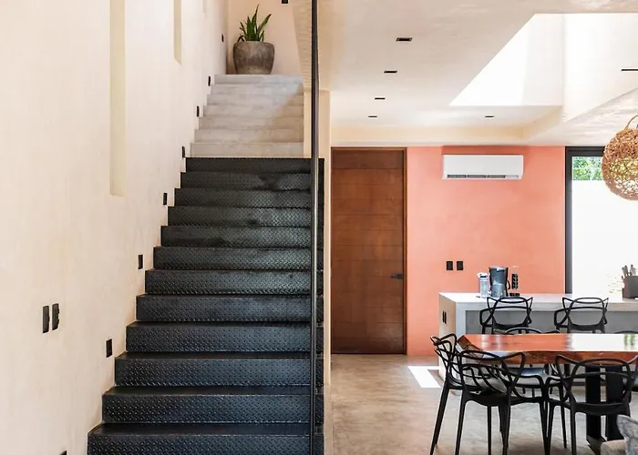 5-bedroom Private House With Pool In Villa