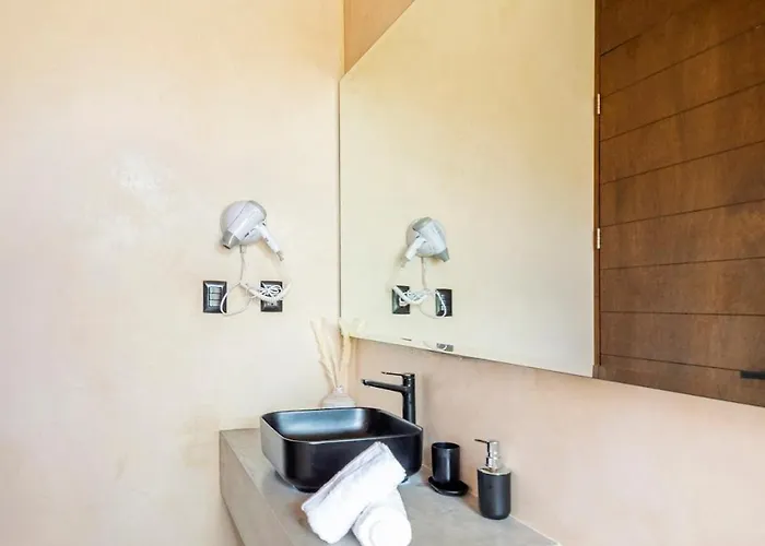 Villa 5-bedroom Private House With Pool In Tulum